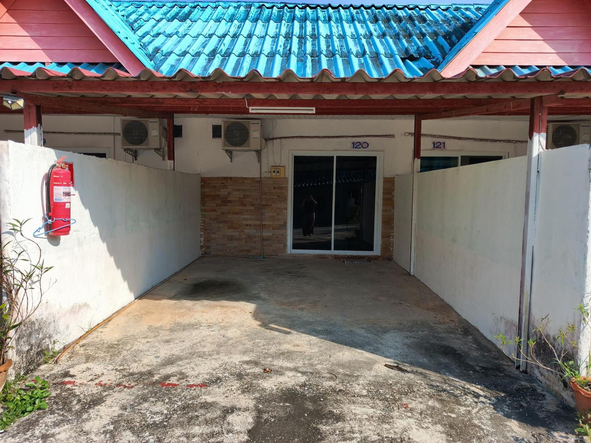 Kanjana Resort Surat Thani Exterior photo